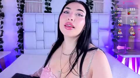 Mia online show from December 21, 12:12 pm