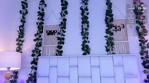 Mia online show from February 18, 11:28 am