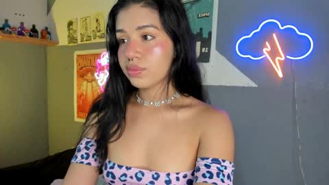 Snapshot of miaa_rose__ chatting on February 12, 12:27 am Miaa online show from February 12, 12:27 am