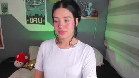 Snapshot of miaa_rose__ chatting on October 4, 5:22 pm Miaa online show from October 4, 5:22 pm