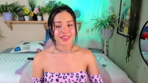 Snapshot of miaa_rose__ chatting on October 9, 12:19 am Miaa online show from October 9, 12:19 am