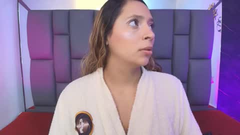 Mia online show from February 18, 12:12 pm