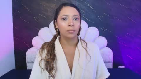 Snapshot of miaabrown__ chatting on June 11, 12:03 pm Mia online show from June 11, 12:03 pm