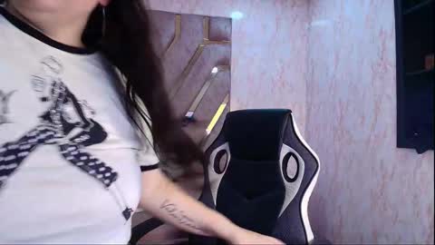 Im Miss Mia online show from December 19, 8:27 pm