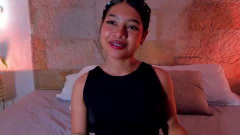 MiaaSummeer online show from July 25, 11:52 am