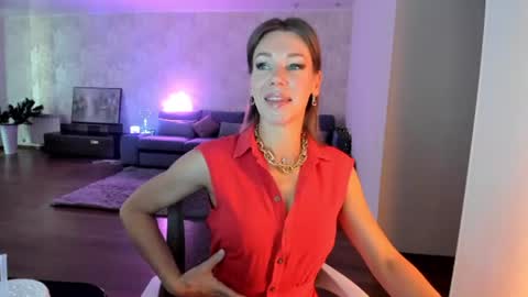 Mia online show from June 27, 4:50 am