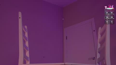 miablueye online show from April 21, 3:50 pm