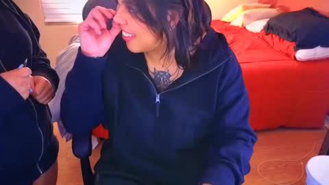 Snapshot of miacanela_xo chatting on January 11, 5:20 am Mia online show from January 11, 5:20 am