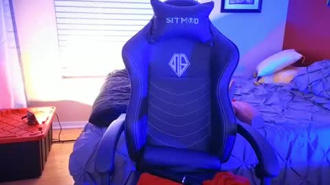 Snapshot of miacanela_xo chatting on January 21, 4:21 am Mia online show from January 21, 4:21 am