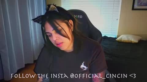 Snapshot of miacanela_xo chatting on February 16, 12:19 am Mia online show from February 16, 12:19 am