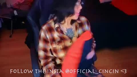 Snapshot of miacanela_xo chatting on March 9, 3:54 am Mia online show from March 9, 3:54 am