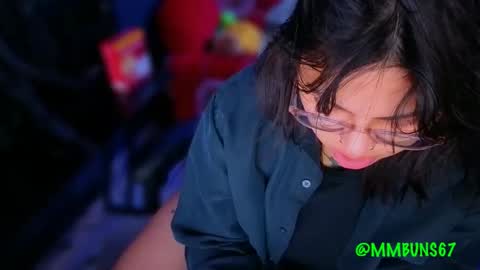 Snapshot of miacanela_xo chatting on November 13, 12:20 am Mia online show from November 13, 12:20 am