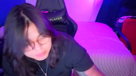 Mia online show from February 16, 2:29 am