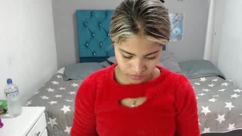 miacumgirl online show from April 23, 12:15 pm