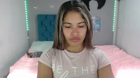 miacumgirl online show from June 23, 12:25 pm