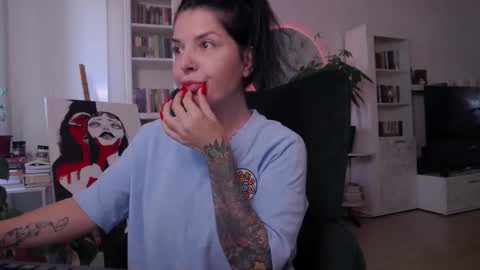 Snapshot of miacute4u chatting on October 5, 1:42 pm miacute4u online show from October 5, 1:42 pm