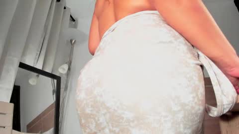 IG Yojanagomez  online show from March 8, 4:34 am