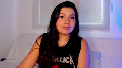 IG Yojanagomez  online show from January 12, 5:29 pm