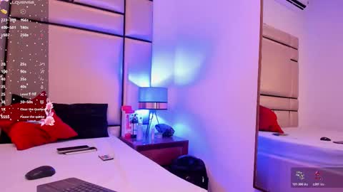 Mia Delgado online show from December 13, 9:20 pm