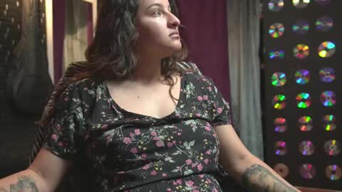 Mia online show from October 25, 2:30 am