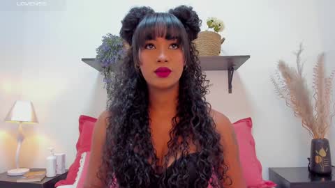 Snapshot of miaebony_ chatting on January 8, 6:41 pm Call me Mia online show from January 8, 6:41 pm