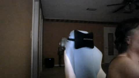 Snapshot of miaellababy chatting on August 3, 3:38 am miaellababy online show from August 3, 3:38 am