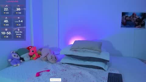 Mia Engels  online show from March 27, 1:11 pm