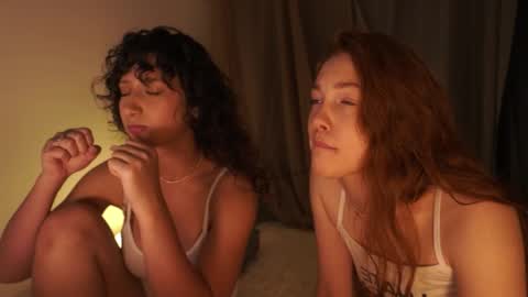 Snapshot of miafleur chatting on November 22, 7:35 pm Mia online show from November 22, 7:35 pm