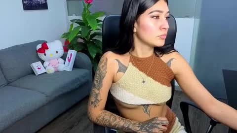 Snapshot of miafox_03 chatting on February 26, 9:36 pm miafox_03 online show from February 26, 9:36 pm