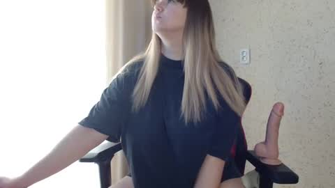 MiaFoxisJa online show from February 28, 3:18 am