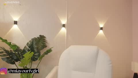 Mia Gomez online show from September 13, 12:16 pm