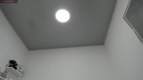 Miah Collins online show from November 27, 7:49 pm