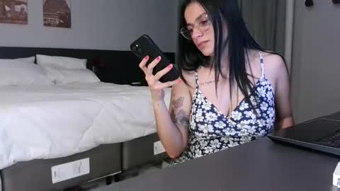 Ms Mia  Owner Of  Your Mind online show from December 10, 2:48 am