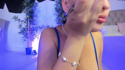 miahartx online show from June 25, 5:34 am