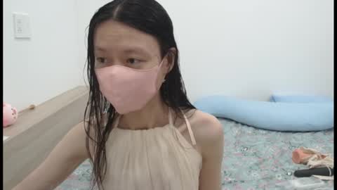 miahchan68 online show from October 15, 9:15 pm