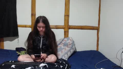 Mia  Sam online show from February 15, 2:04 am