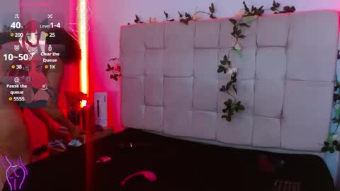 Snapshot of miahernadez303av chatting on March 10, 12:18 am MIA VELEZ online show from March 10, 12:18 am