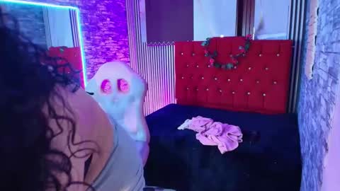 Snapshot of miahernadez303av chatting on November 26, 3:07 am MIA VELEZ online show from November 26, 3:07 am