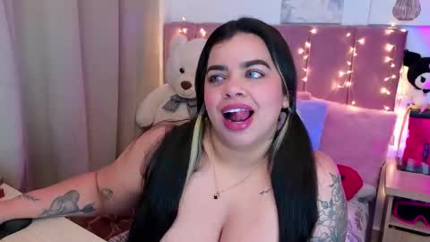 Miah Joness online show from November 7, 1:16 am