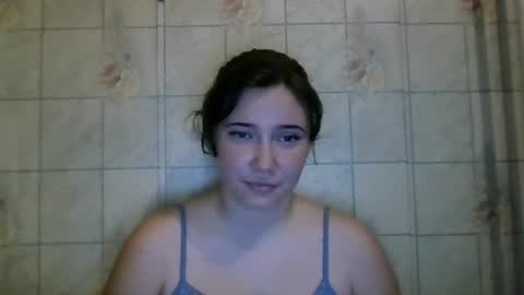 Mia online show from June 25, 2:54 pm