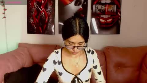 miahotcs online show from March 18, 4:10 pm