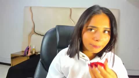 Snapshot of miahsex69 chatting on September 15, 3:06 am miahsex69 online show from September 15, 3:06 am