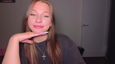 milanaaaa online show from February 5, 10:01 pm