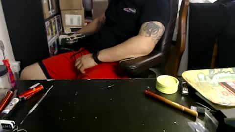 Mark online show from February 15, 5:26 am