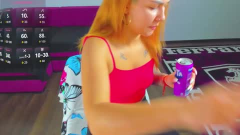 Snapshot of miakittyy chatting on November 20, 1:17 am Mia Kittyy online show from November 20, 1:17 am