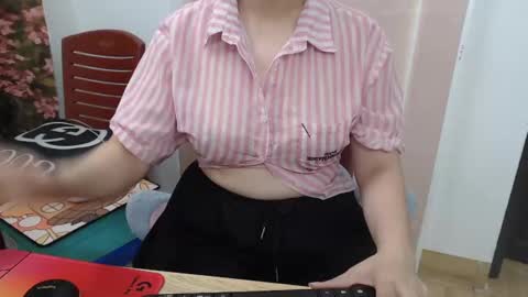 Snapshot of mialala205221 chatting on October 2, 3:13 am Mia online show from October 2, 3:13 am