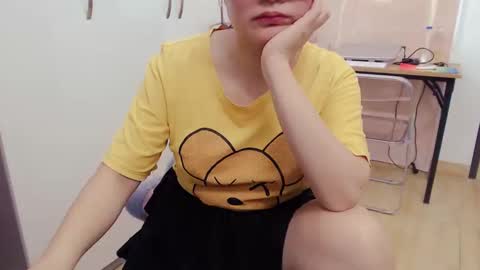 Snapshot of mialala205221 chatting on October 3, 3:25 am Mia online show from October 3, 3:25 am