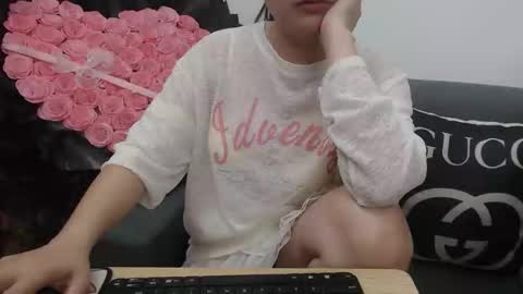 Snapshot of mialala205221 chatting on October 26, 3:34 am Mia online show from October 26, 3:34 am