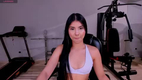 Call me Mia  online show from March 21, 6:55 pm