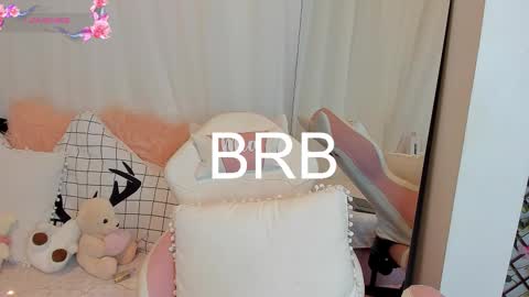 mia 600am-1000am Colombia time online show from November 16, 2:06 am